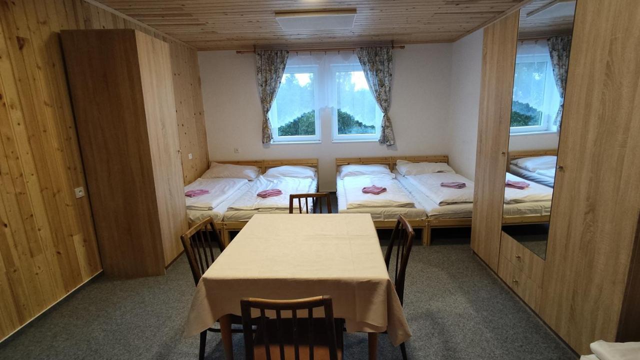 Penzion Na Slunicku Mariánská エクステリア 写真